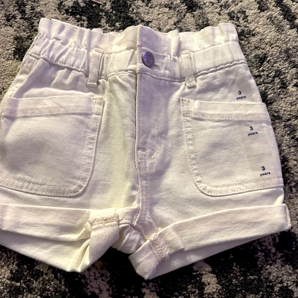 GAP Toddler White High Waisted Denim short size 4T